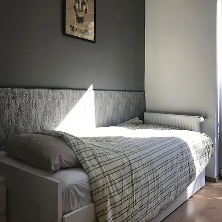 Practical Two Bedroom Near Corvin דירה בודפשט
