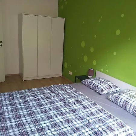 דירה Practical Two Bedroom Near Corvin בודפשט